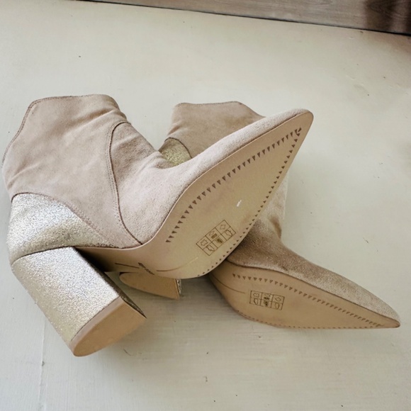 Nestly Dolce Vita ankle boots in Dune color Multi Suede beige gold size 6 - Picture 9 of 11